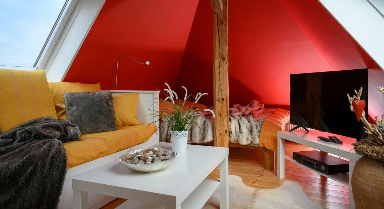 Altes Zollhaus Casa Meerblick ชาร์บอยท์ซ ภายนอก รูปภาพ