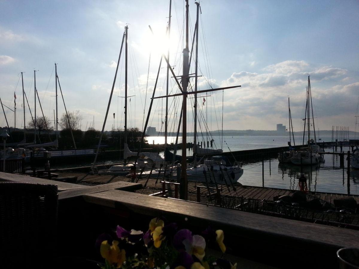 Altes Zollhaus Casa Meerblick ชาร์บอยท์ซ ภายนอก รูปภาพ
